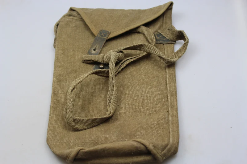 Gasmaskentasche T.35 aus dem Zweiten Weltkrieg