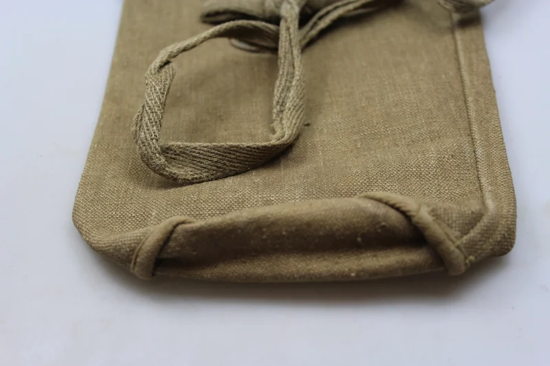 Gasmaskentasche T.35 aus dem Zweiten Weltkrieg