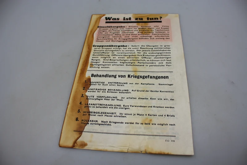 „Eine Minute.“ Propagandabroschüre der Alliierten aus dem 2. Weltkrieg