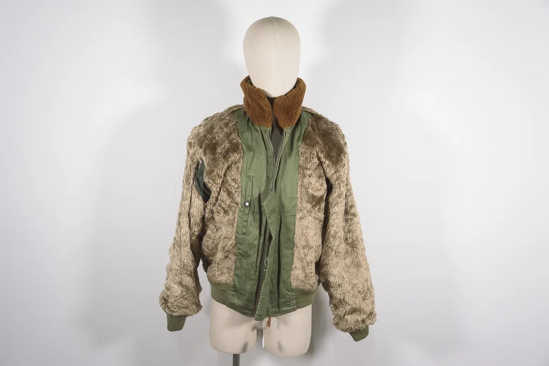 Reproduktion einer B-10 Fliegerjacke der USAAF aus dem Zweiten Weltkrieg