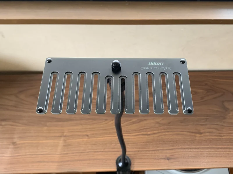 Hikari Instruments Kabelaufhänger