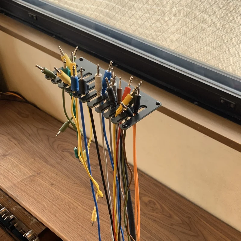 Hikari Instruments Kabelaufhänger