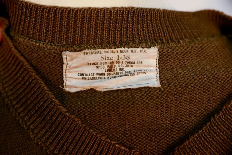 Wollpullover der US-Armee aus dem 2. Weltkrieg