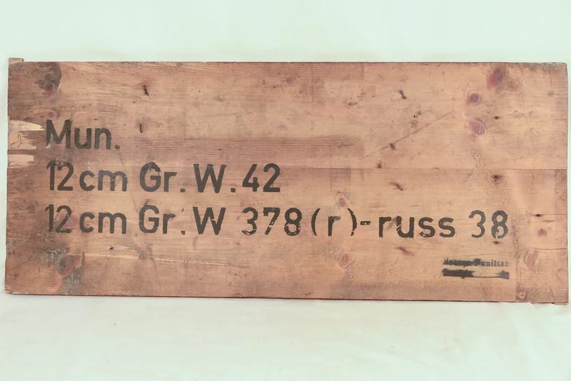 Deckel Holzkiste Mörsergranaten Beute russischer Krieg WW2
