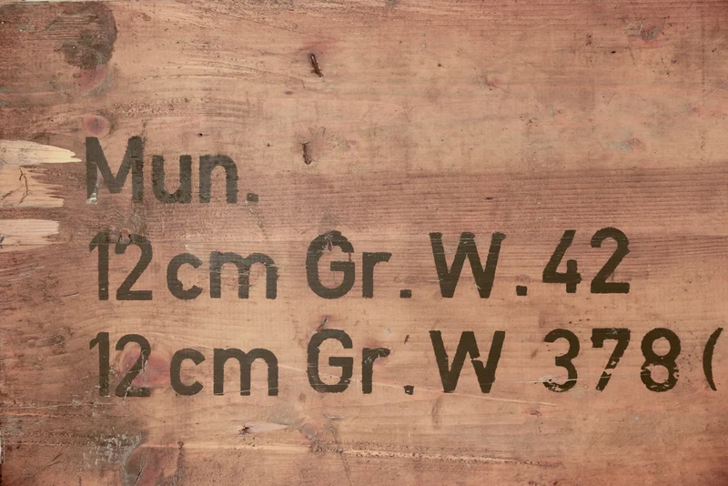 Deckel Holzkiste Mörsergranaten Beute russischer Krieg WW2