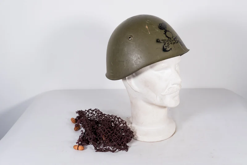 Helm m.33 Italienische Armee mit Fries