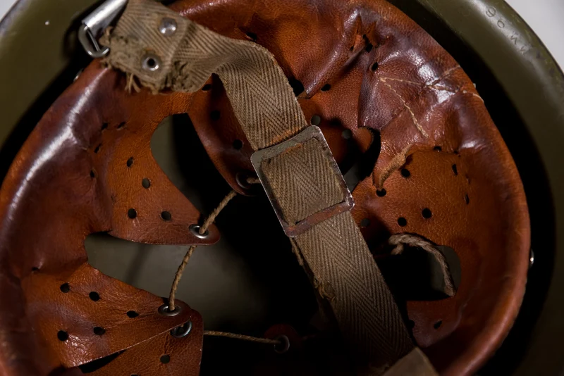 Helm m.33 Italienische Armee mit Fries