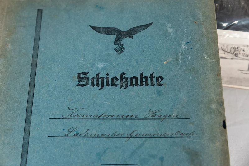 Konvolut-Dokumente gehörten zwei Brüdern, beide Luftwaffe Flak