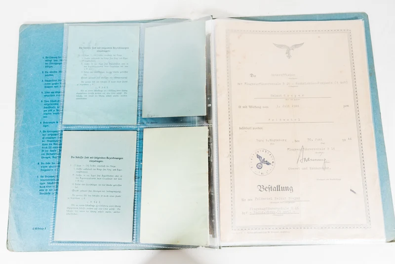 Konvolut-Dokumente gehörten zwei Brüdern, beide Luftwaffe Flak