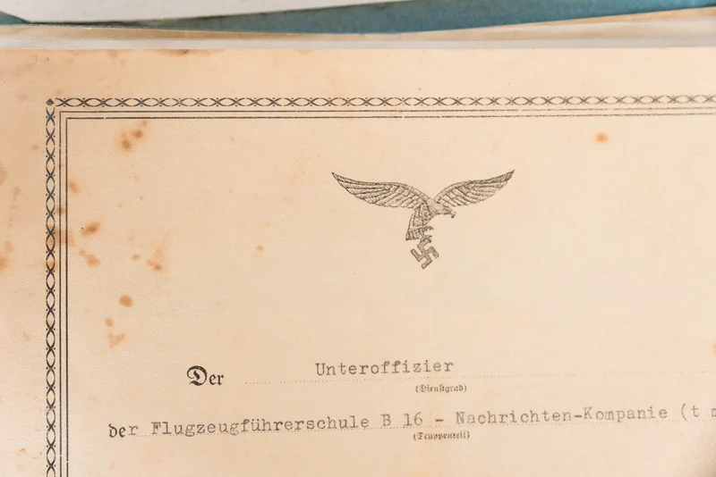 Konvolut-Dokumente gehörten zwei Brüdern, beide Luftwaffe Flak