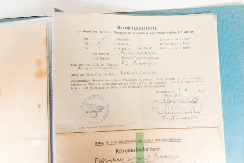 Konvolut-Dokumente gehörten zwei Brüdern, beide Luftwaffe Flak