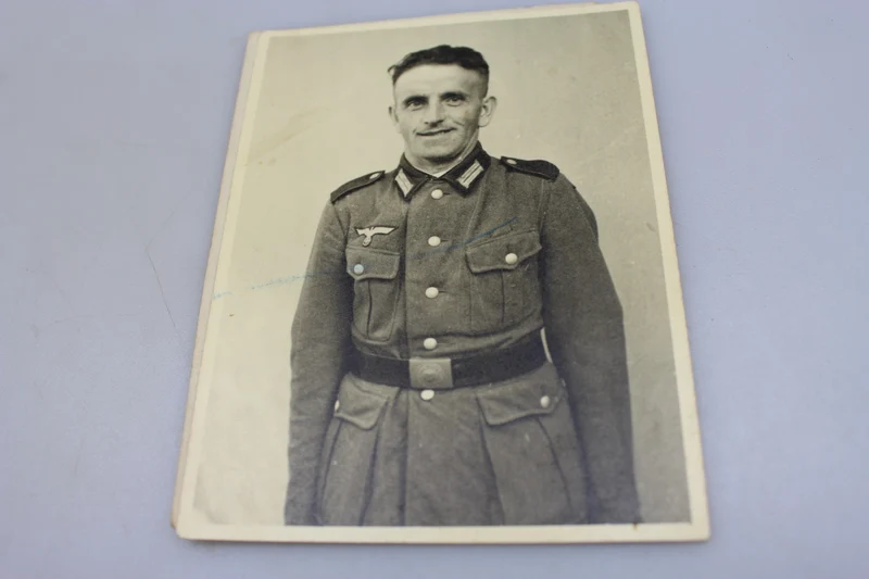 Nr. 3 Atelierfoto der Wehrmacht