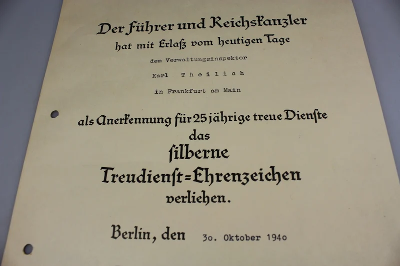 Urkunde des Kreuzes für 25 Jahre treue Dienste, Format A4
