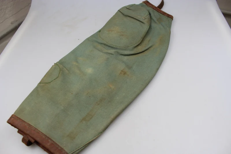 Ordnerhülle MG 42/53 Jugoslawische Produktion