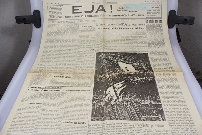 "Hey!" 5. April 1937