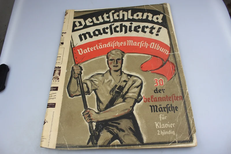 "Deutschland Marchiert"