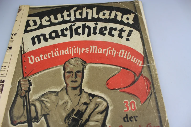 "Deutschland Marchiert"