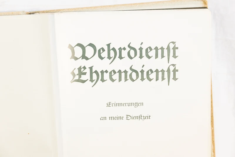 Fotoalbum „Wehrdienst Ehrendiest“, mit 75 Fotos