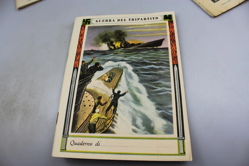 # 3 Schulhefte des Ventennio "Der Krieg der Dreigliedrigen"