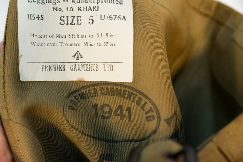 Spezifische britische Bikerhosen/Overalls aus dem 2. Weltkrieg
