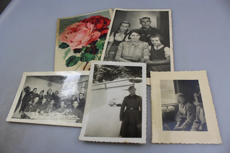 Nr. 4 Fotos und eine als Feldpost verwendete Postkarte,