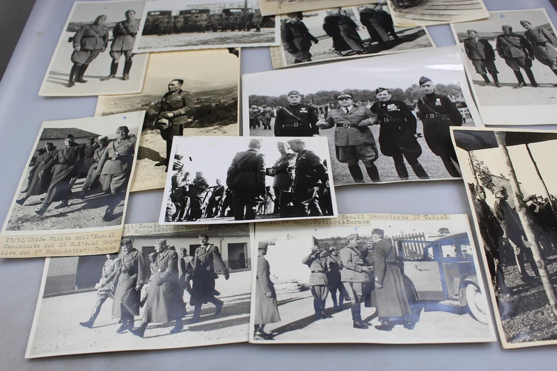 13 Fotos, die alle einer einzigen Person gehörten