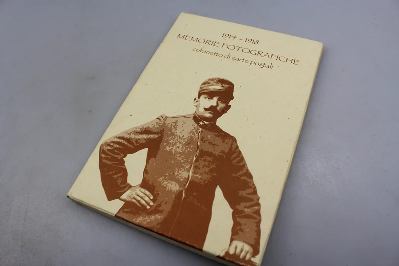 Mappe mit 8 Reproduktionen italienischer Postkarten aus dem 1. Weltkrieg