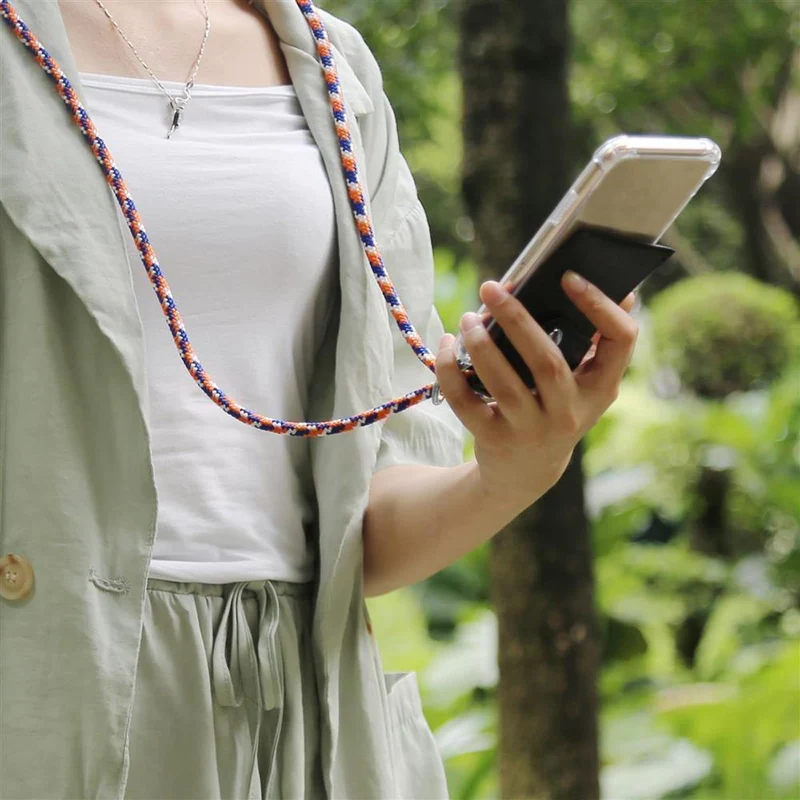 Cadorabo Handy Kette kompatibel mit Samsung Galaxy A71 4G Silikon Schutzhülle mit Silbernen Ringen, Kordel Band und abnehmbarem Etui