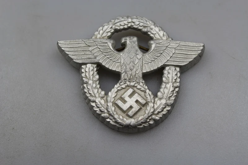 Kopfschmuckfries der Polizei