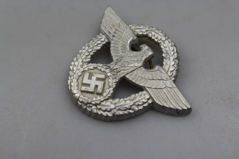 Kopfschmuckfries der Polizei