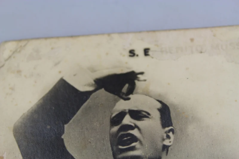 Postkarte mit Benito Mussolini