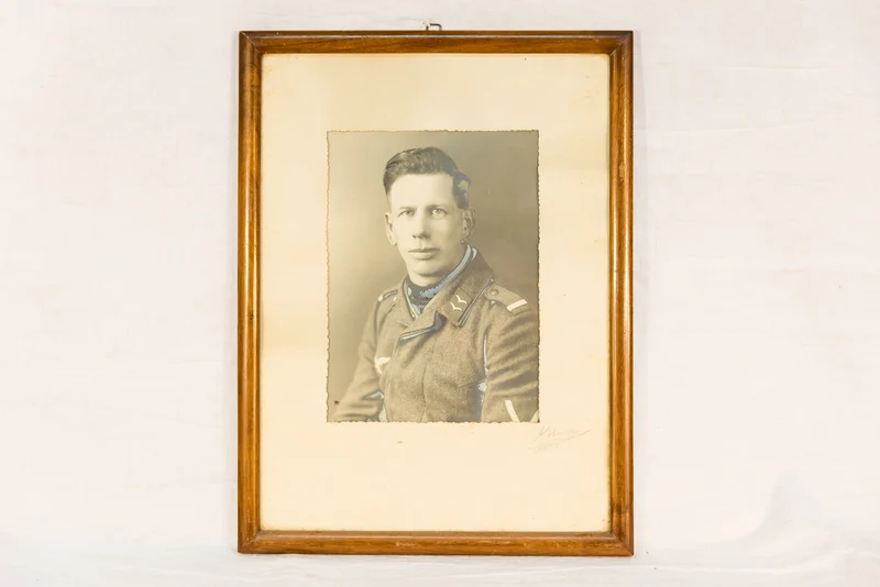 Studiofoto der Luftwaffe im Holzrahmen