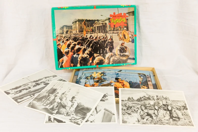 DDR-Propaganda-Puzzle