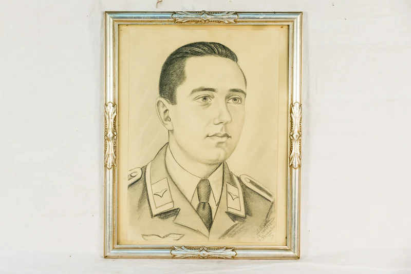 Kohleportrait der Luftwaffe im Rahmen 33x26 cm