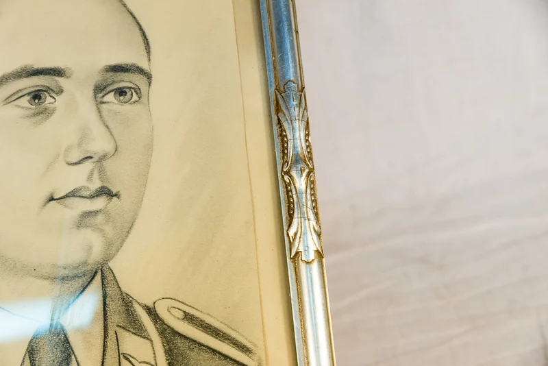 Kohleportrait der Luftwaffe im Rahmen 33x26 cm