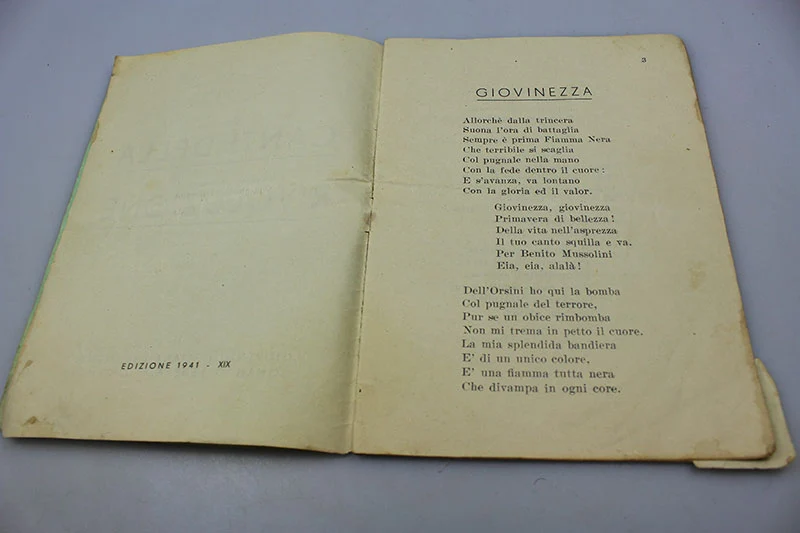 „Lieder der Revolution“ von GIL
