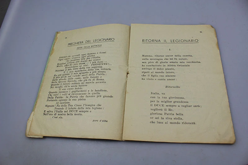 „Lieder der Revolution“ von GIL