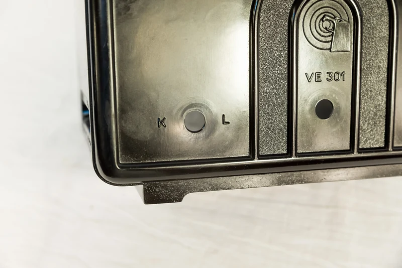 Bakelitgehäuse des Radios VE-301