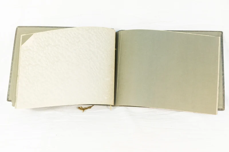 Fotoalbum „Meine Dienstzeit“. Leer