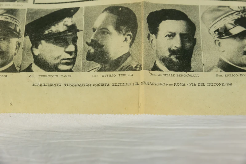 Beilage von "Il Messaggero" - Plakat des kaiserlichen Italiens