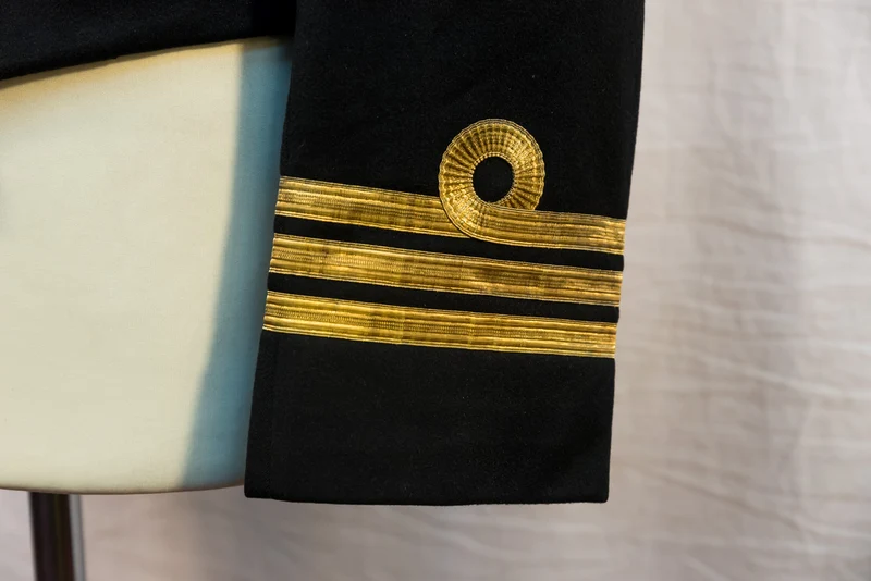 „Dinner Jacket“ Nachkriegs-Royal Navy