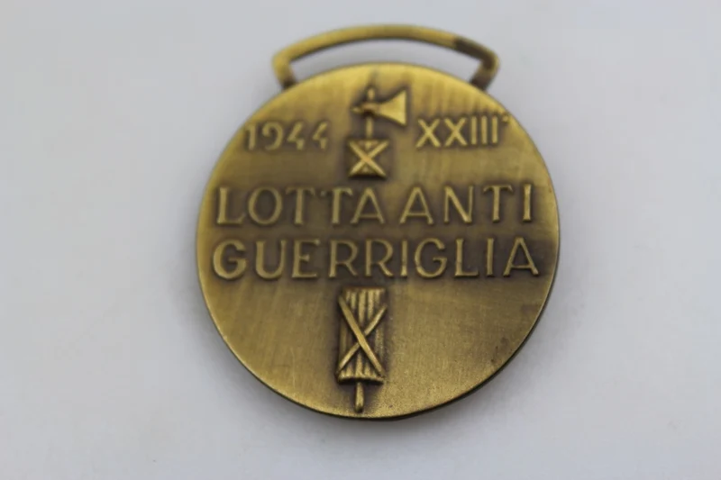 Replik der Anti-Guerilla-Kampfmedaille - 1944