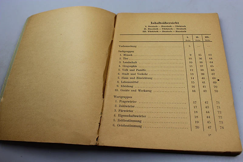 Deutsch-Russisch-Türkischer Sprachführer für den Soldaten - 1942