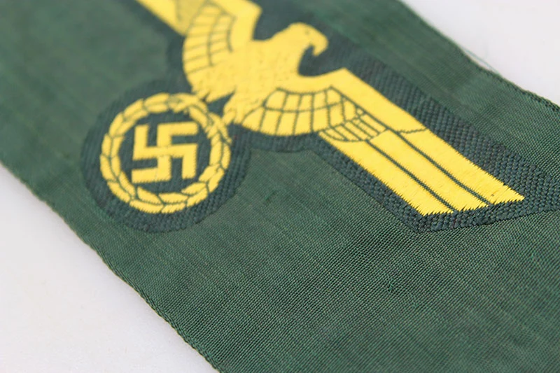 Brustadler der Kunstenartillerie