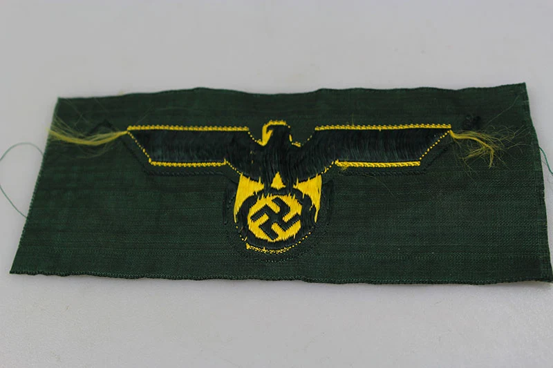 Brustadler der Kunstenartillerie