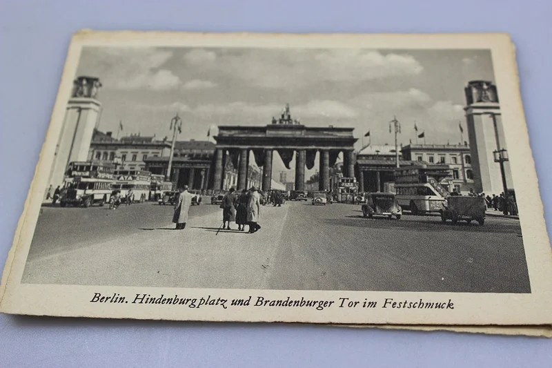 Nr. 2 Postkarten - Reichskanzlei und Brandenburger Tor