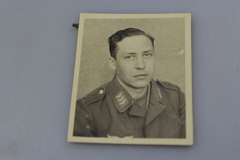 Nr. 5 Passfoto der Wehrmacht