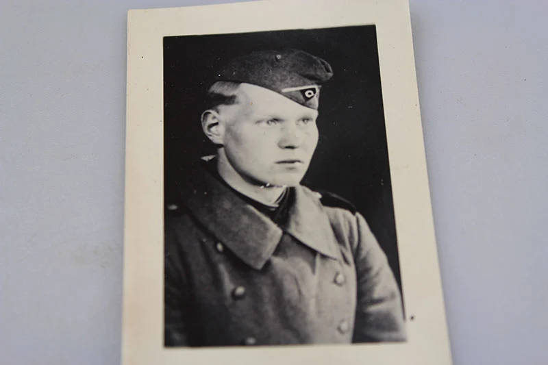 Nr. 5 Passfoto der Wehrmacht