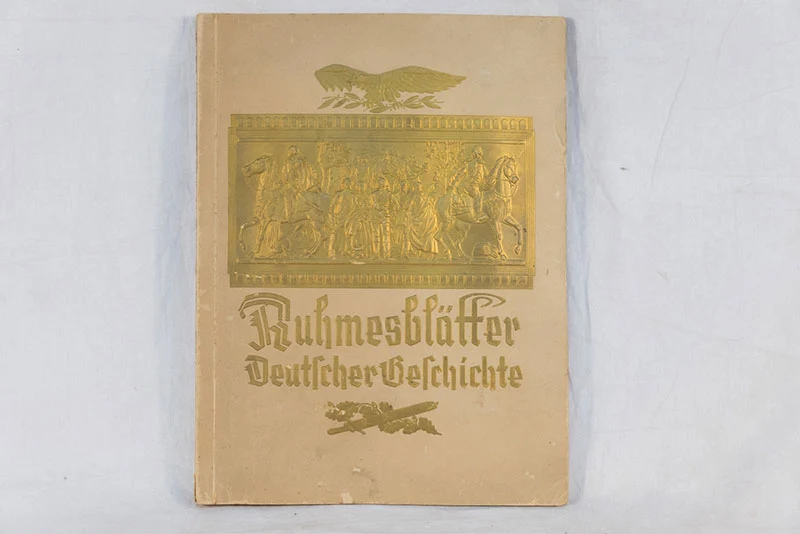 "Ruhmesblatt der Deutschen Geschicht". Stickeralbum