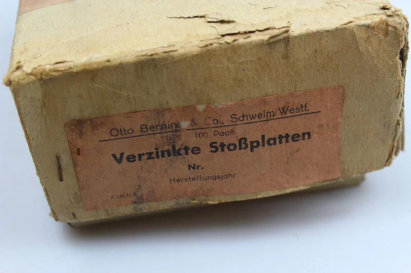Verpackung "Verzinkte Stossplatten N°6"